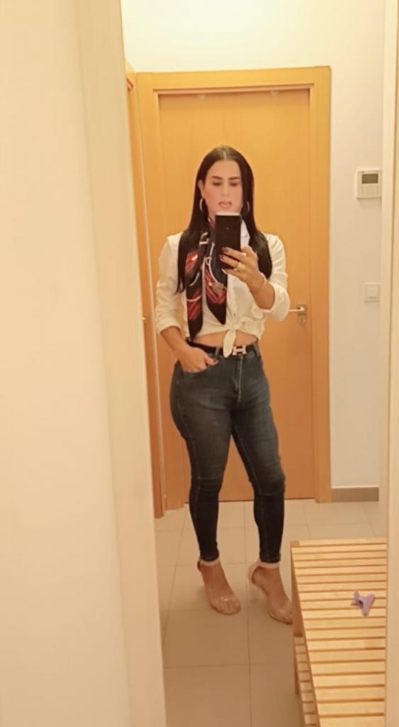 613815090: Travesti en Sevilla