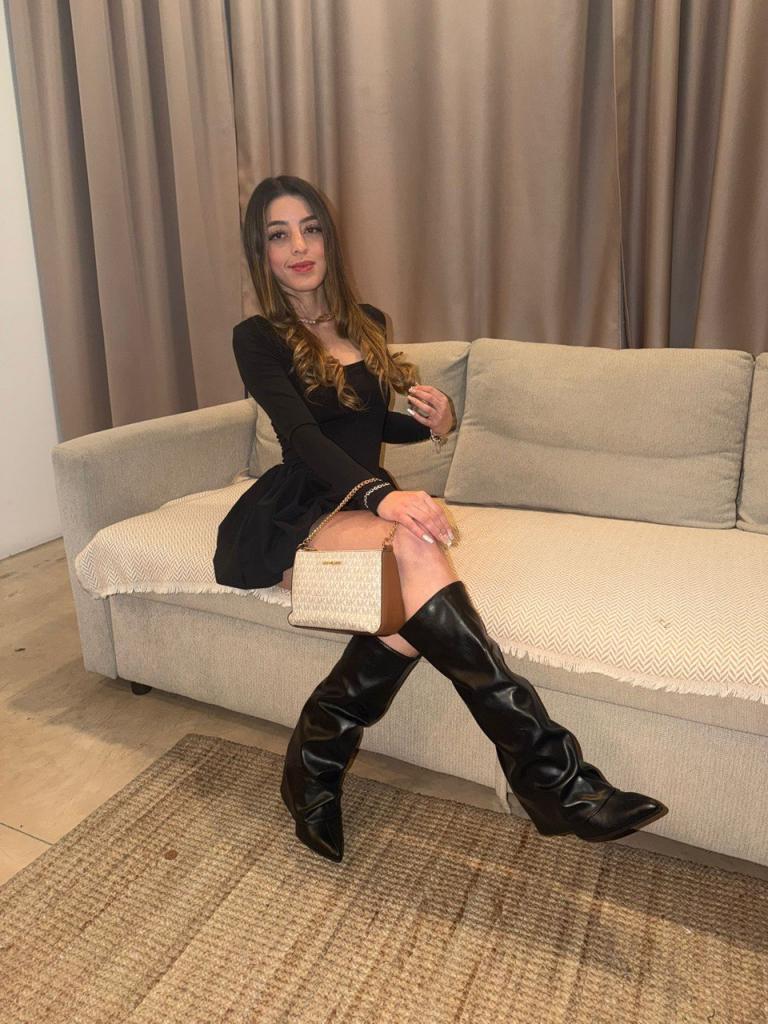 612431639: Chica busca chico en Málaga