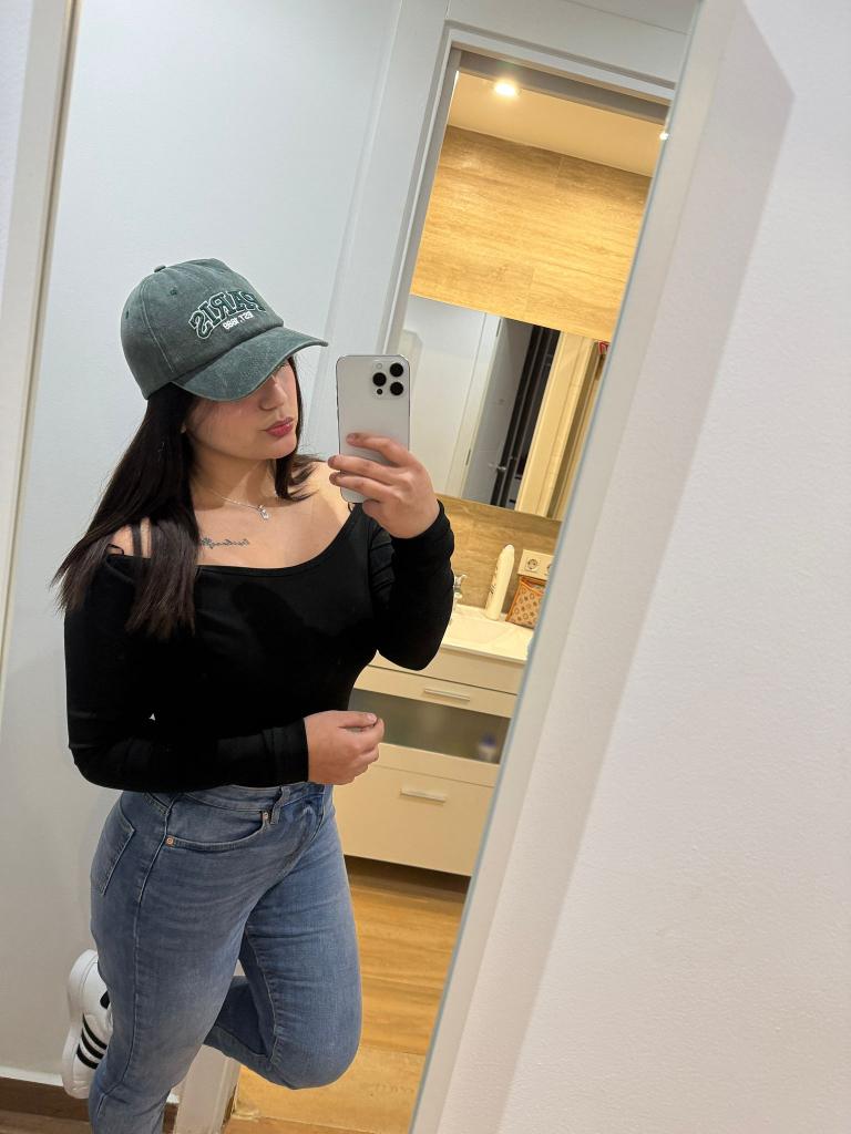 Chica busca chico en Murcia: Chica busca chico