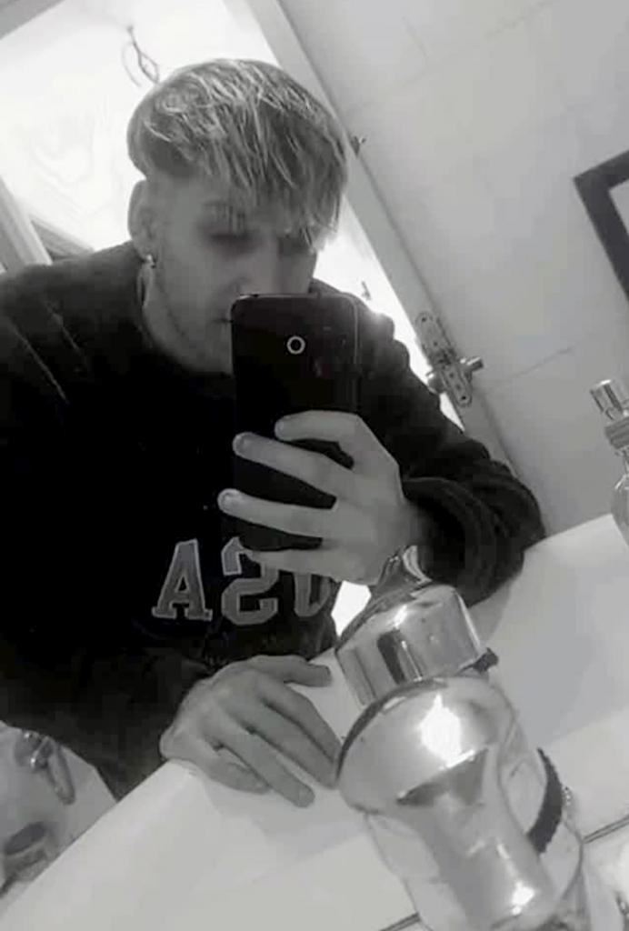 Chico busca chica en Almería: 