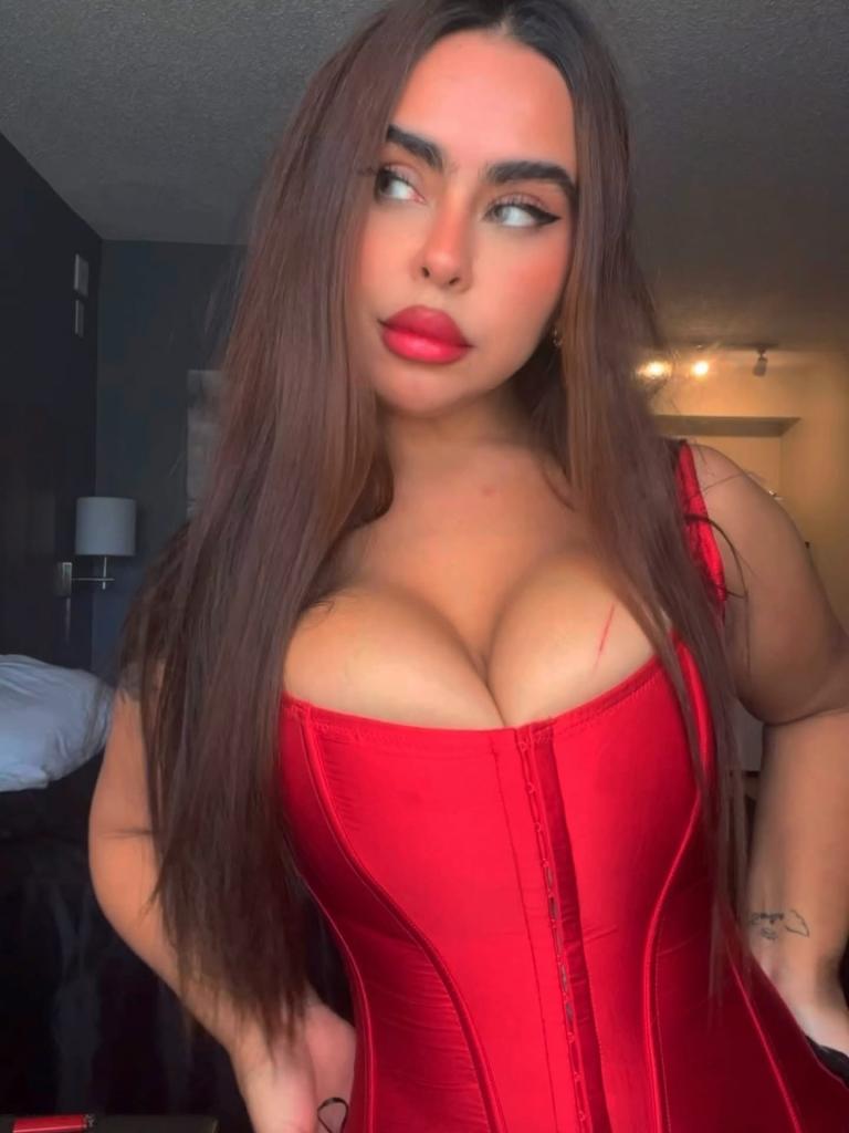 Chica busca chico en Menorca: 