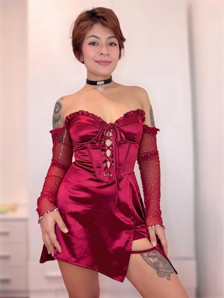 634284083: Chica busca chico en Barcelona