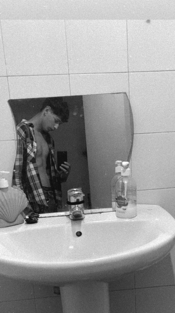 Chico busca chica en Almería: 