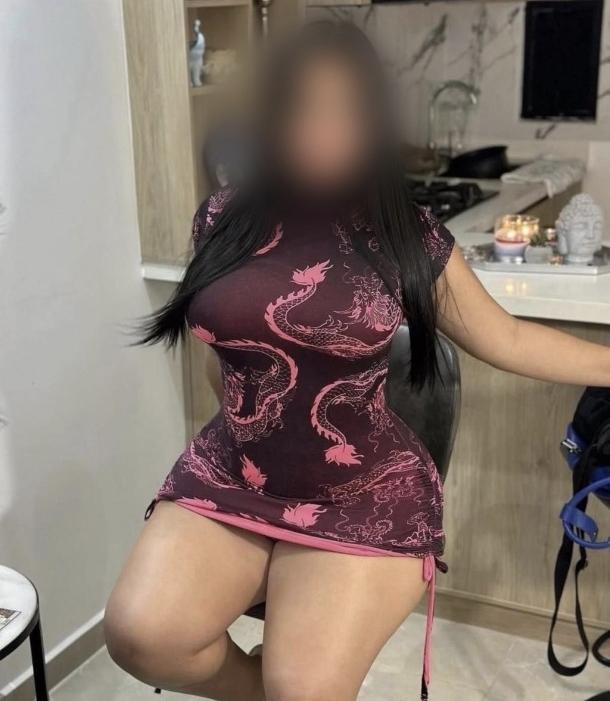 632941535: Chica busca chico en Barcelona