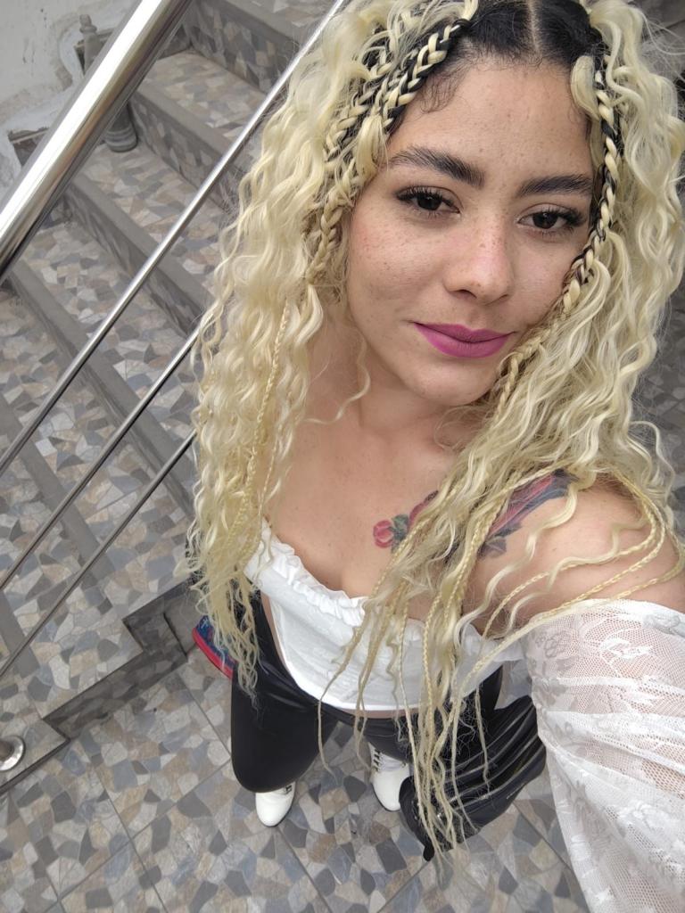 Chica busca chico en Cádiz: 