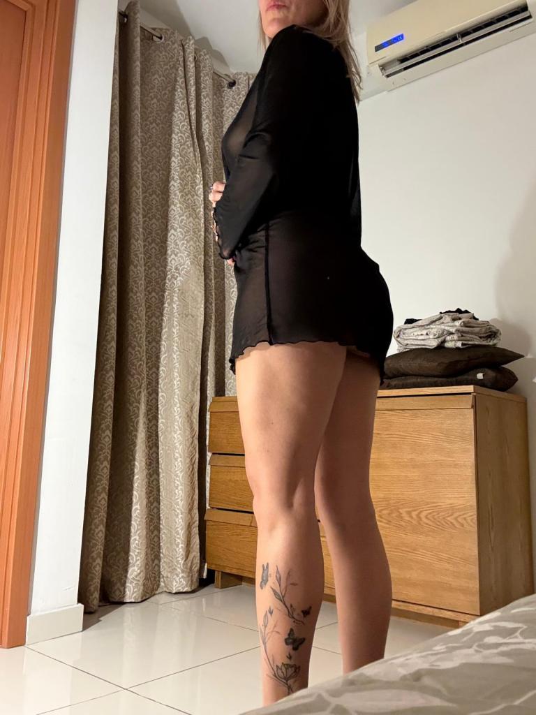 631888679: Chica busca chico en Tarragona