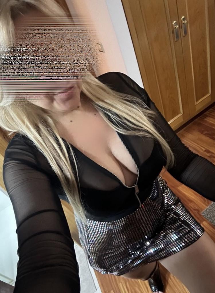627073100: Chica busca chico en Lugo