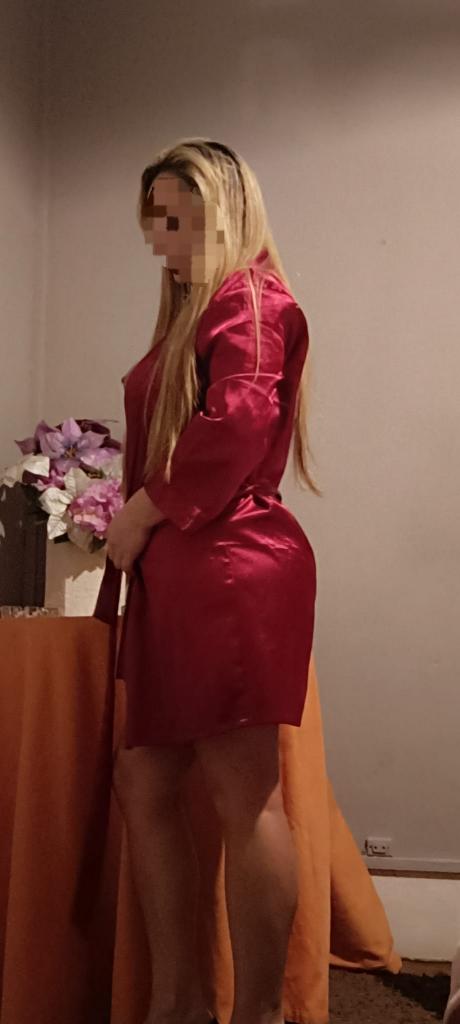 658921773: Chica busca chico en Pontevedra