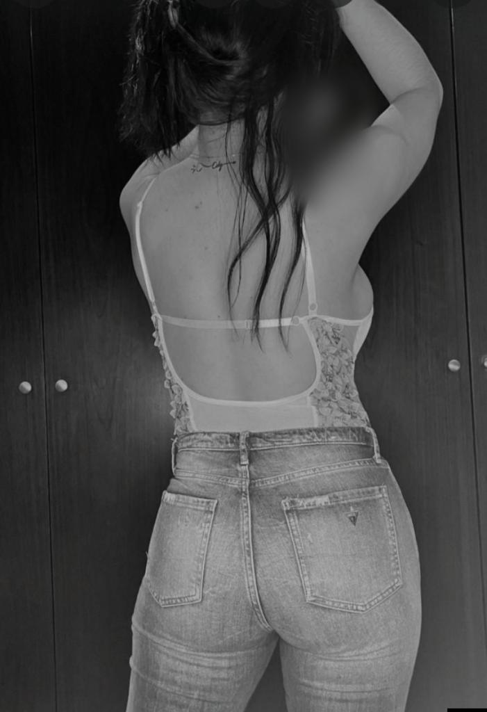 Chica busca chico en Asturias: 