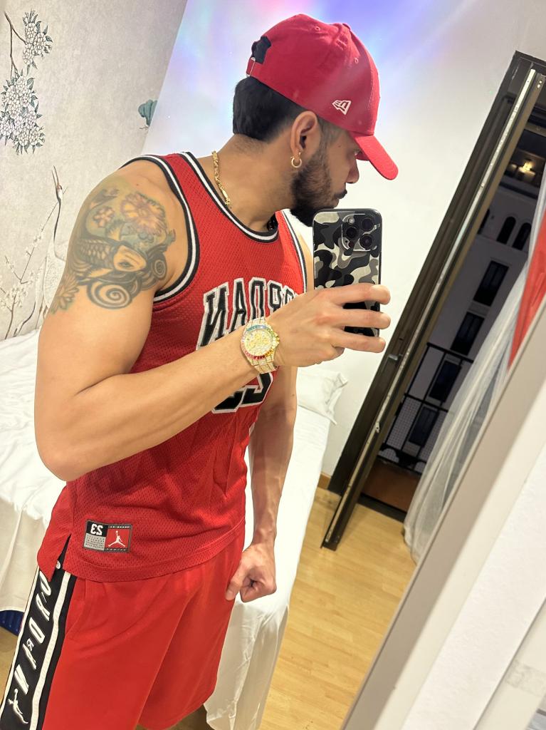 632882934: Chico busca chica en Madrid