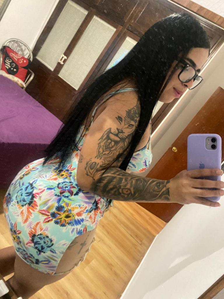 Chica busca chico en Huelva: 