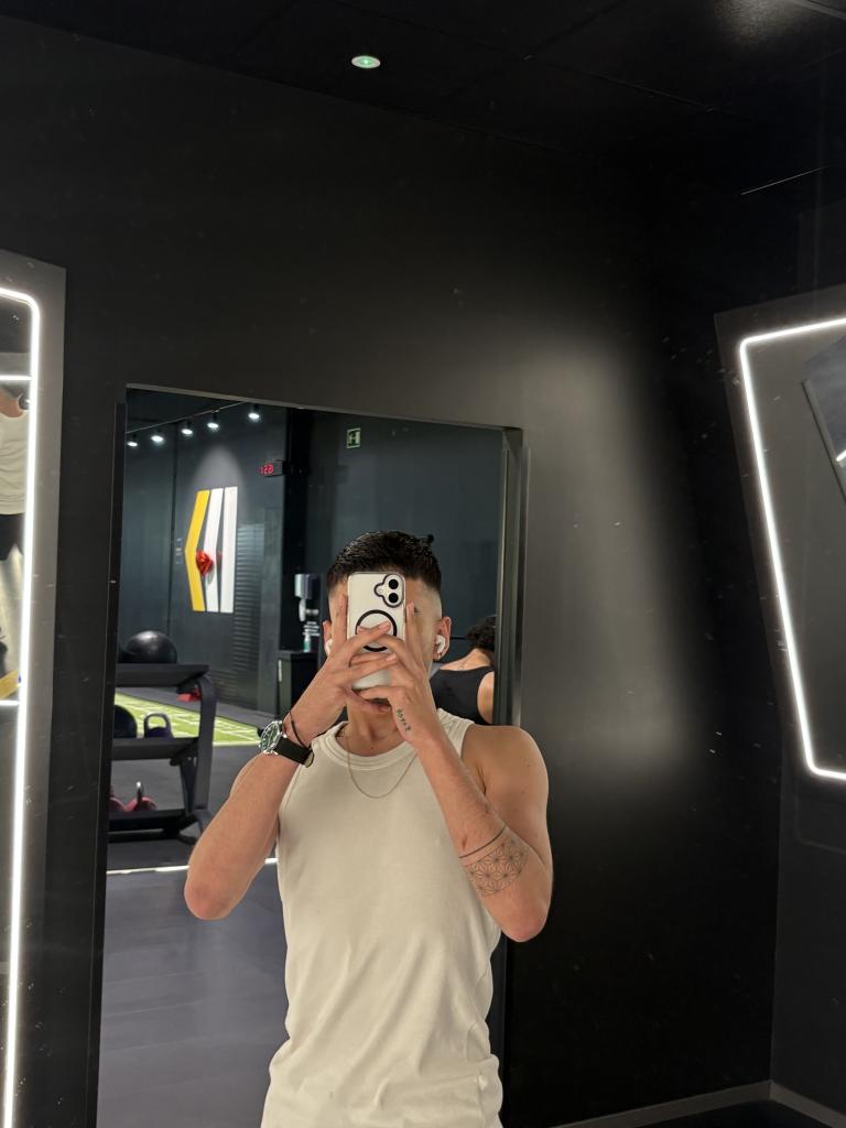 Chico busca chica en Alicante: 