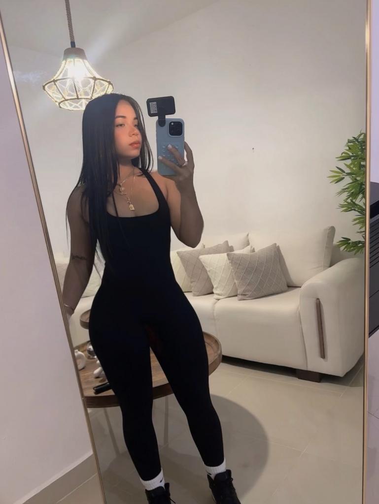 Chica busca chico en Tenerife: 