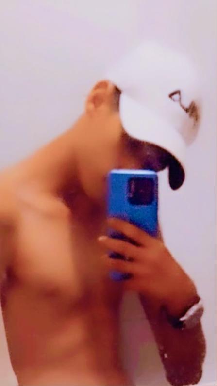 Chico busca chica en Almería: 