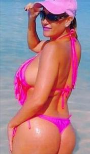 613944750: Chica busca chico en Málaga