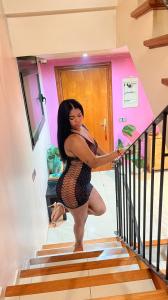 603925317: Chica busca chico en Gerona