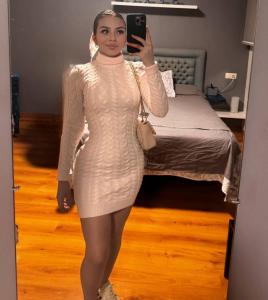 633863889: Chica busca chico en La Coruña