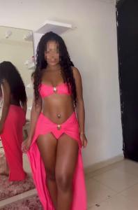 604162349: Chica busca chico en Pontevedra