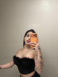 614210813: Chica busca chico en Barcelona