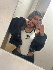 614742540: Chica busca chico en Málaga