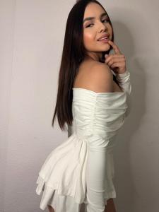 613945249: Chica busca chico en Cádiz