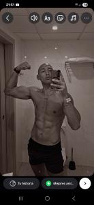 744704947: Chico busca chica en Valencia