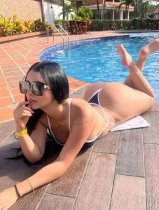 664016824: Chica busca chico en Almería