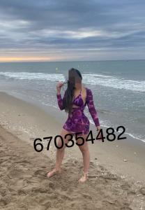 670354482: Chica busca chico en Menorca