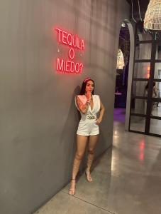 613881313: Chica busca chico en Valencia