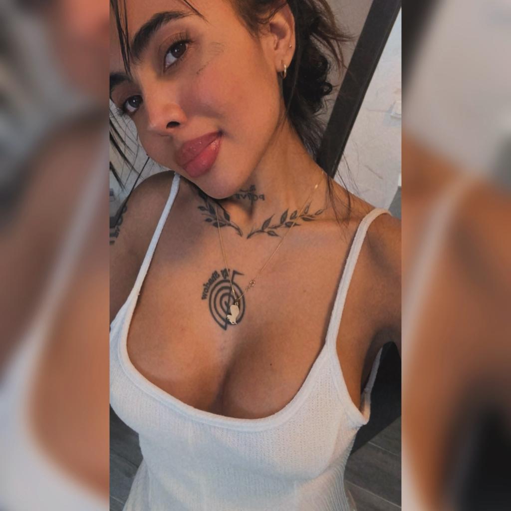 Chica busca chico en Menorca: 