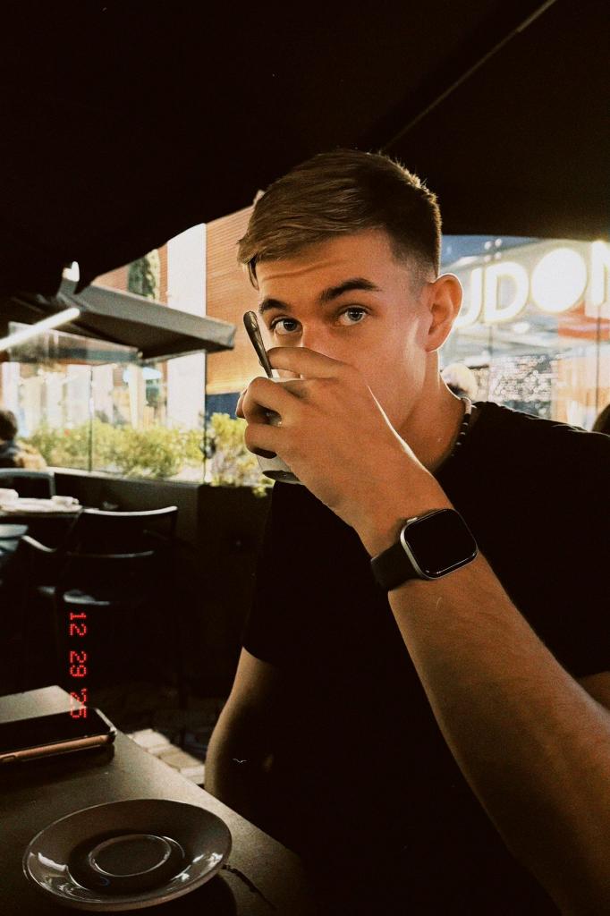 Chico busca chica en Barcelona: 