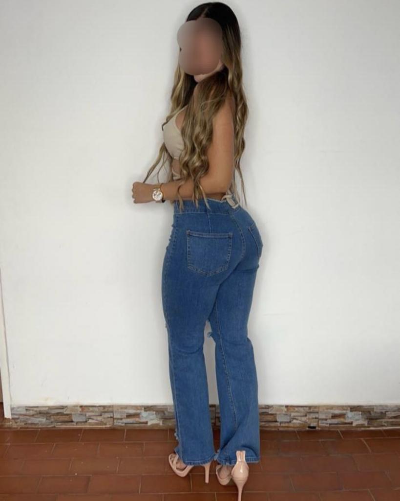 Chica busca chico en Cádiz: 