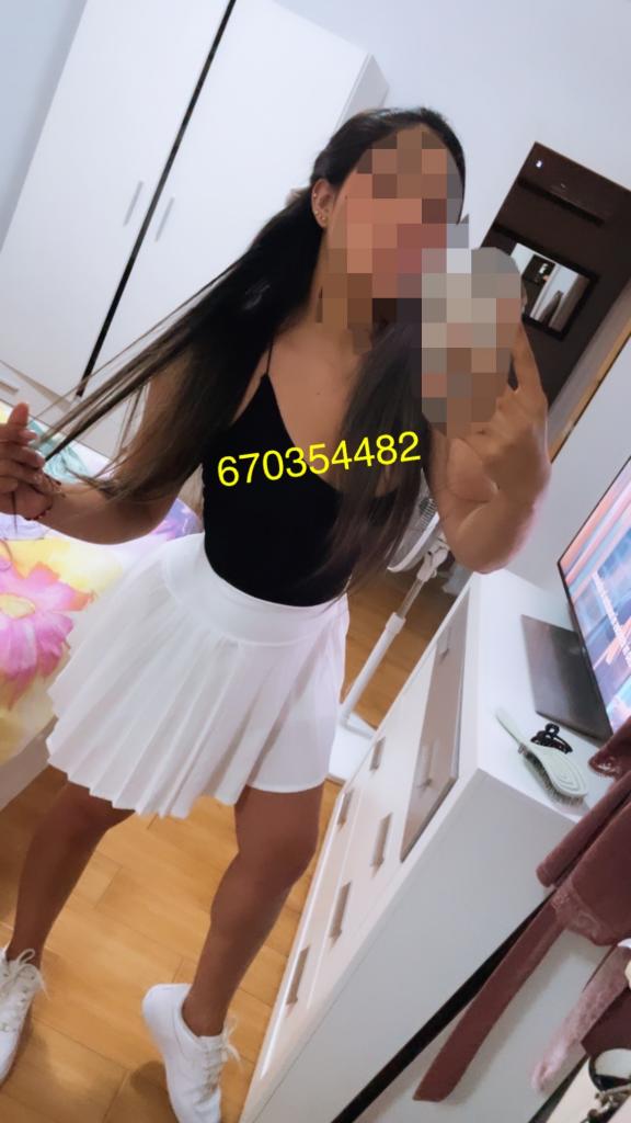 Chica busca chico en Menorca: 