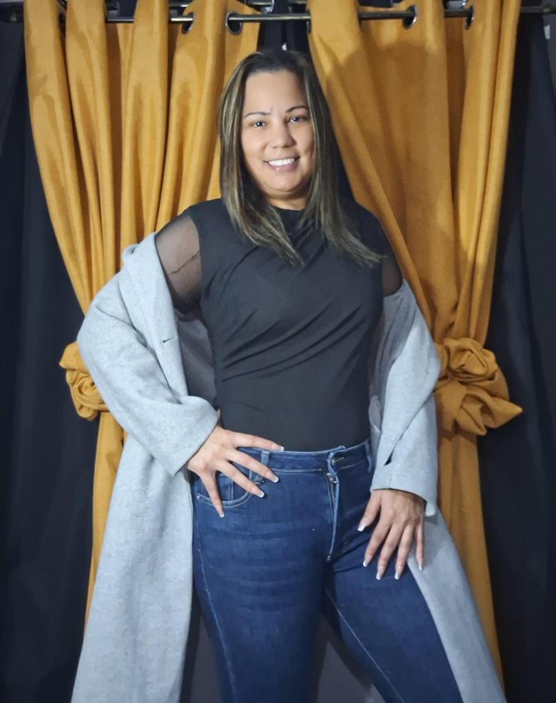 642315669: Chica busca chico en Sevilla