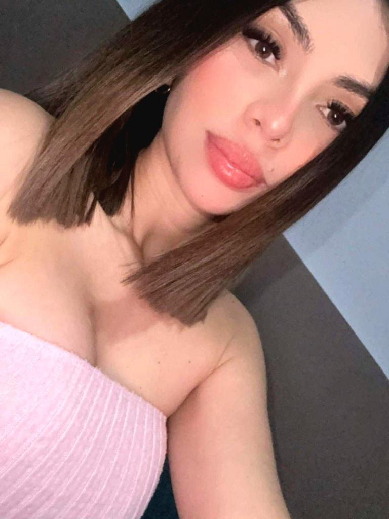 633863889: Chica busca chico en La Coruña