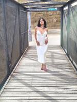 612213286: Chica busca chico en Barcelona