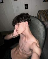 654855840: Chico busca chica en Barcelona