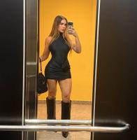 627534923: Chica busca chico en Barcelona