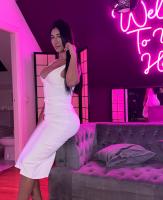 647315397: Chica busca chico en Madrid