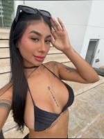 647315397: Chica busca chico en Madrid