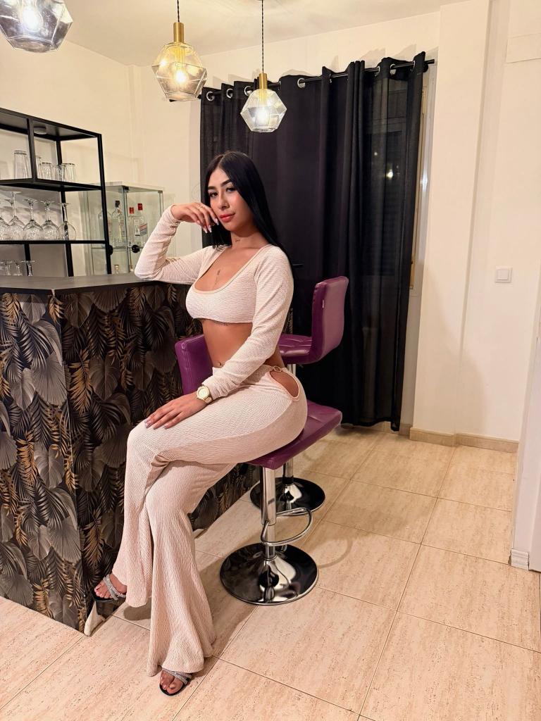 Chica busca chico en Madrid: 