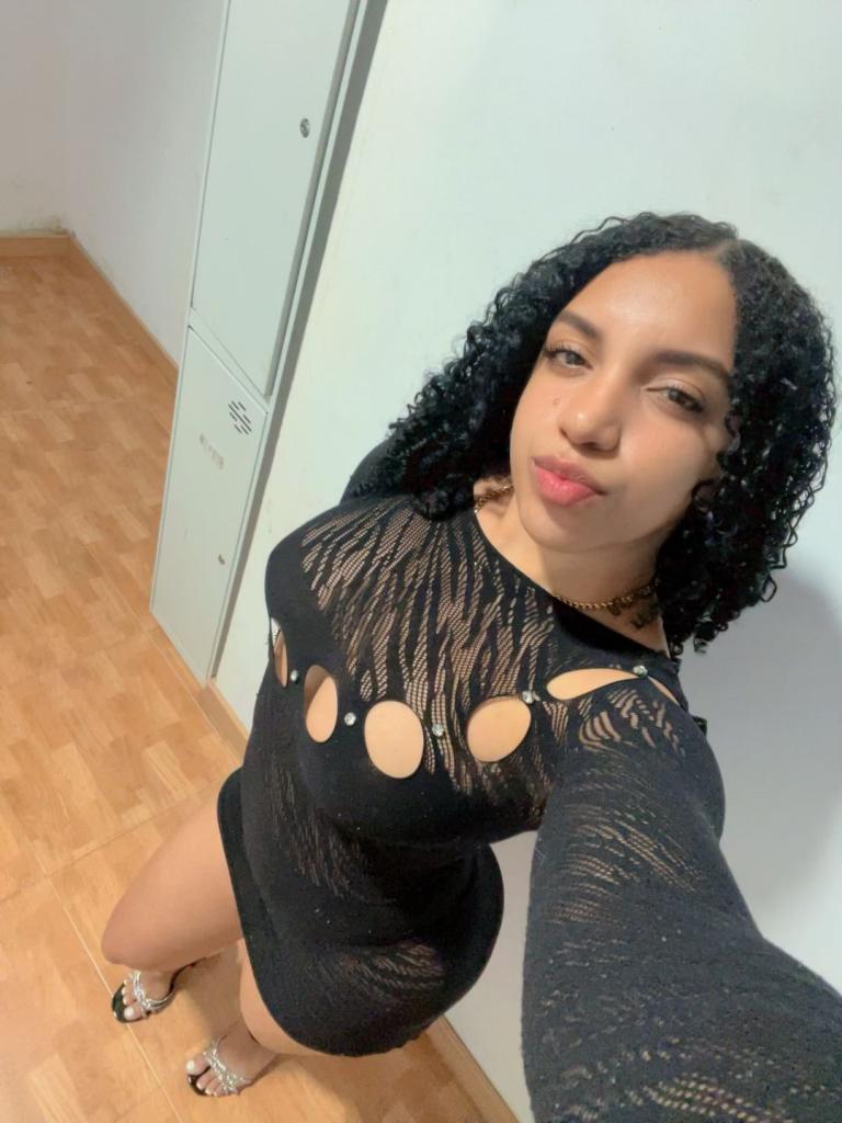 Chica busca chico en Cádiz: 