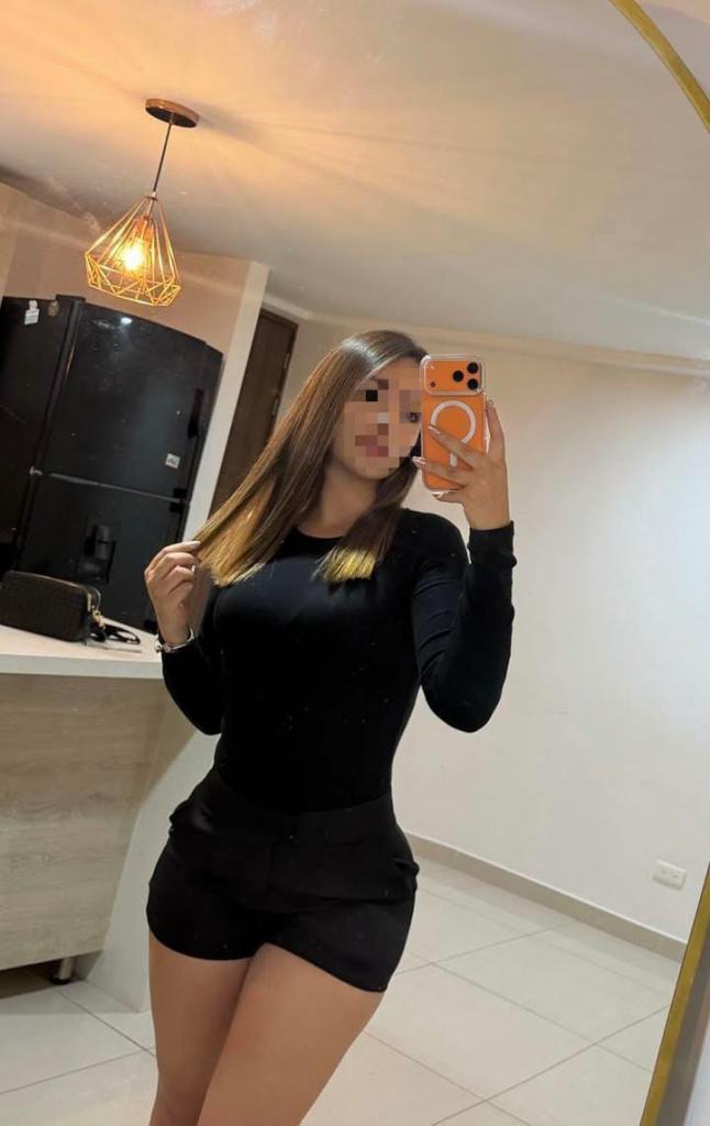 742039736: Chica busca chico en León