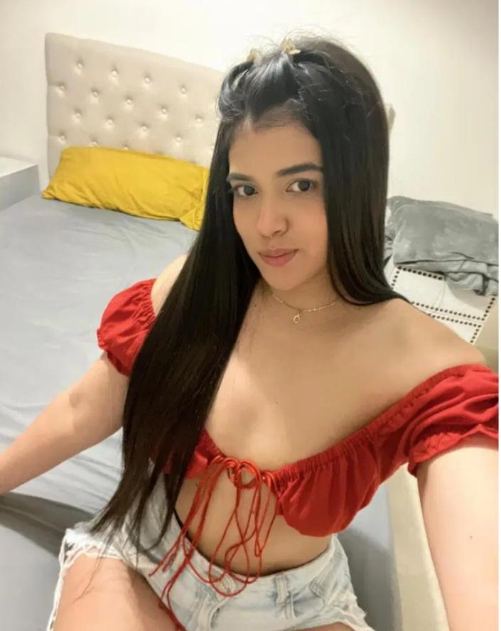 Chica busca chico en Cádiz: 