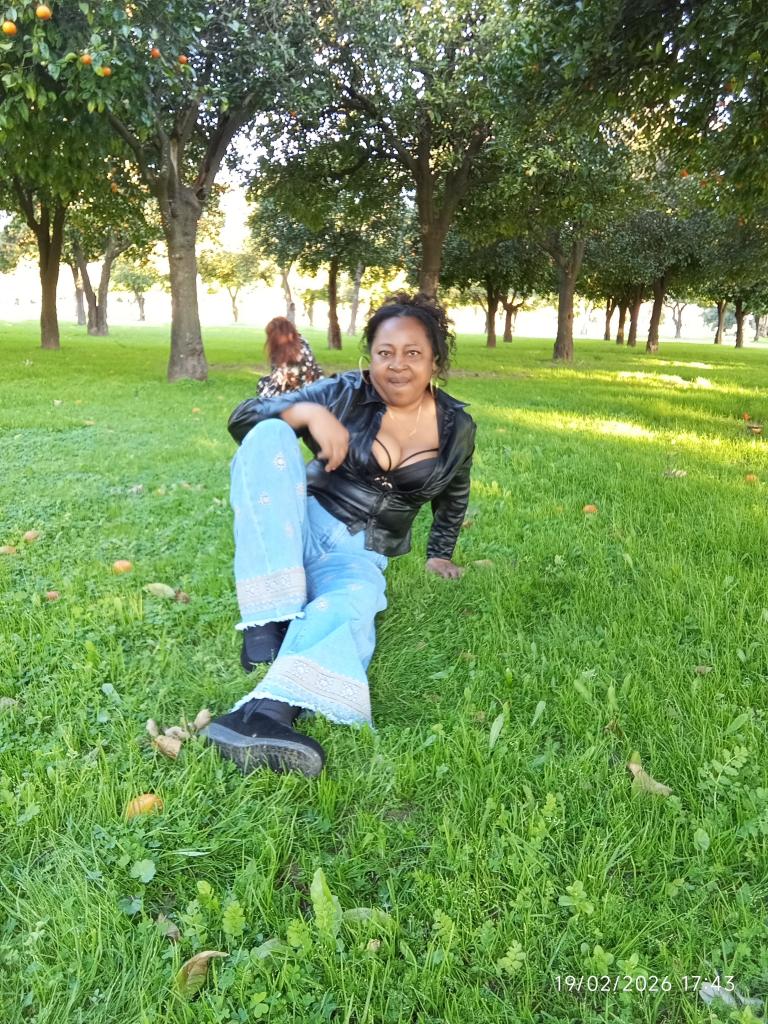 Chica busca chico en Sevilla: 