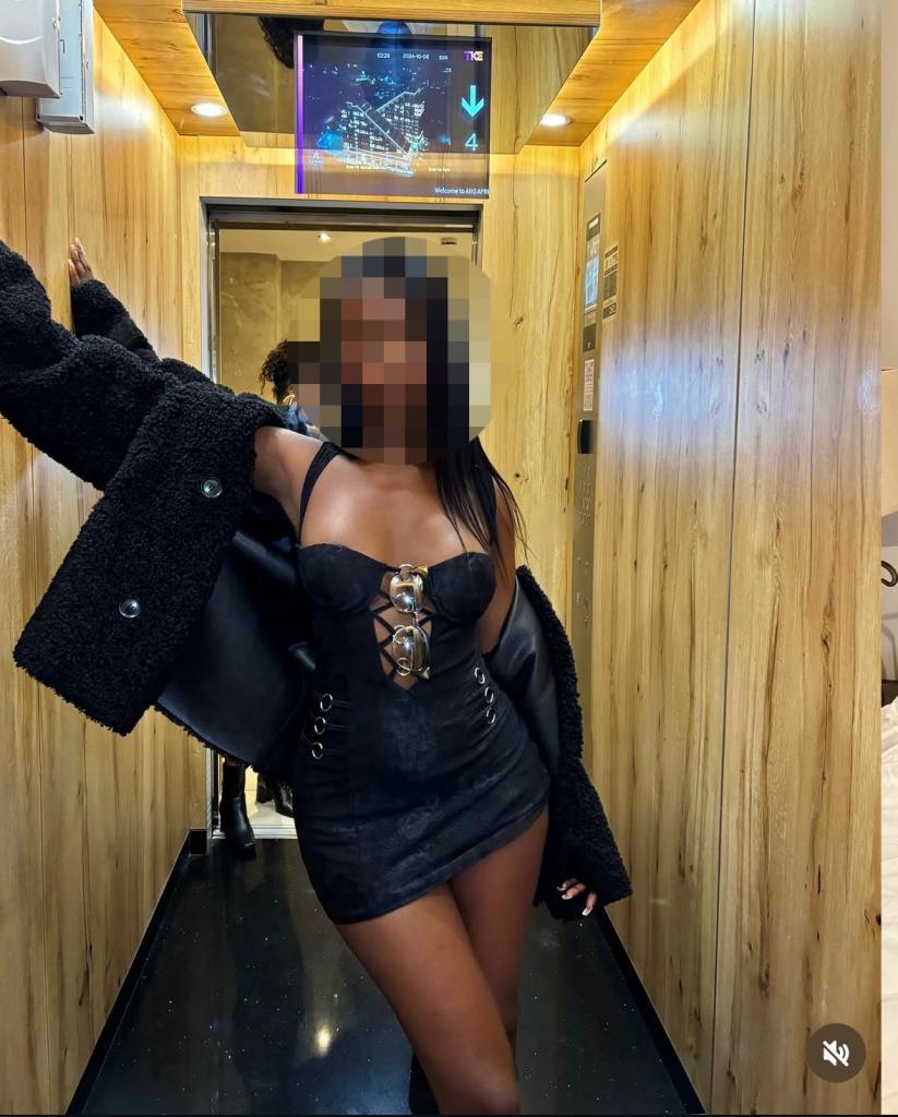 623239777: Chica busca chico en Tenerife