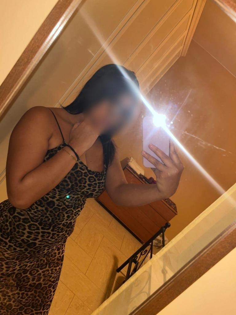 632863560: Chica busca chico en Madrid