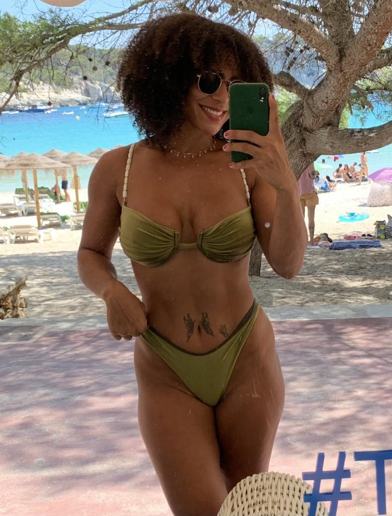 647973031: Chica busca chico en Madrid