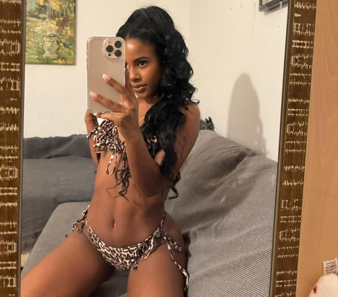 632386981: Chica busca chico en Barcelona