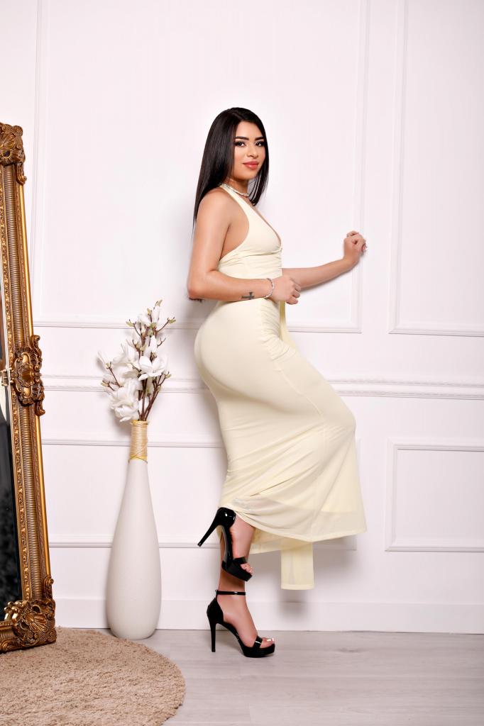 Chica busca chico en Ibiza: 